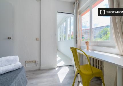 Habitación en alquiler en Castilla, Madrid.