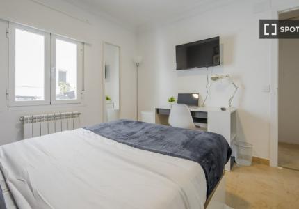 Se alquila habitación en piso compartido en Madrid