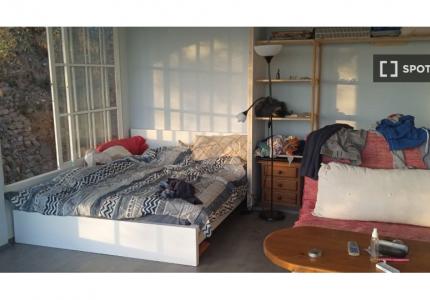 Se alquila piso de 1 dormitorio en Rincón de la Victoria.