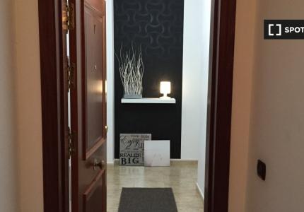 Se alquila apartamento de 2 dormitorios en La Isleta, Las Palmas.