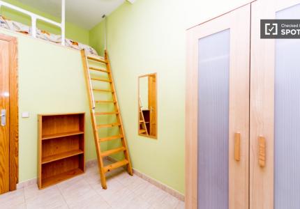 Amplia habitación en apartamento de 5 dormitorios en Chueca, Madrid