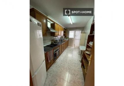 Habitación en piso compartido de 3 habitaciones en alquiler, Can Pastilla