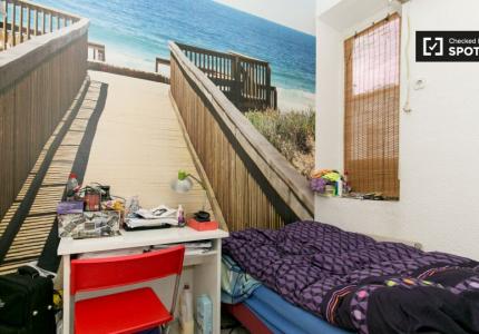 Alquiler de habitaciones en apartamento de 6 dormitorios en Centro