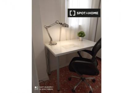 Habitación en piso compartido en La Raiosa, Valencia