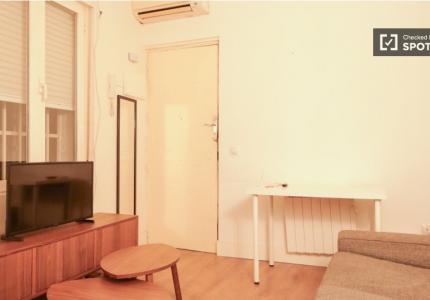 Estudio en alquiler en Universidad, Madrid