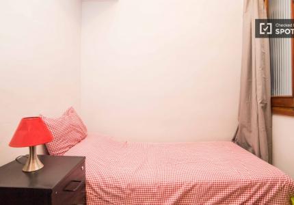 Habitación en piso de 6 habitaciones, La Xerea, Valencia