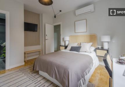 Se alquila habitación en piso compartido en Madrid