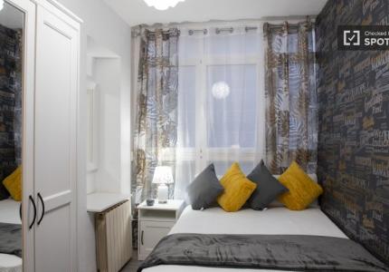 Se alquila habitación en piso compartido de 4 habitaciones, Alcalá de Henares.