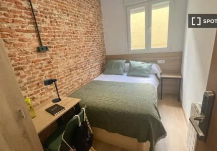 Habitación en piso compartido en alquiler en San Diego, Madrid