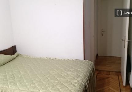 Se alquila habitación en piso de 2 habitaciones en Santander