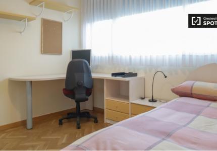 Habitación en piso compartido en alquiler en Leganés, Madrid