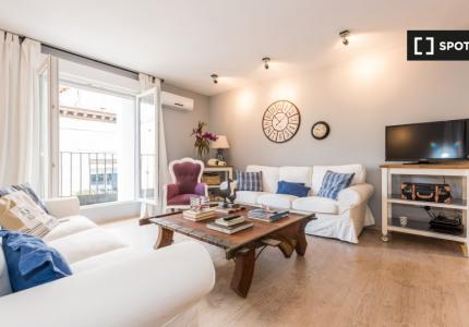 Apartamento de 3 dormitorios en alquiler en Embajadores, Madrid