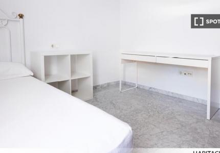 Habitación en piso compartido en alquiler en El Tardón, Sevilla