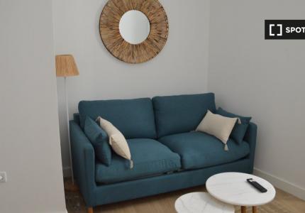 Piso en alquiler de 1 dormitorio en el centro de Cádiz