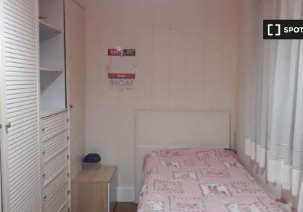 Habitación en piso compartido en Santander