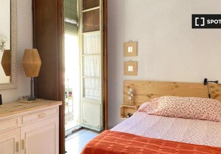 Habitación en piso de 4 habitaciones en alquiler en el Centro Histórico de Málaga