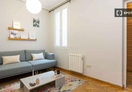 Apartamento de 2 dormitorios en alquiler en Trafalgar, Madrid