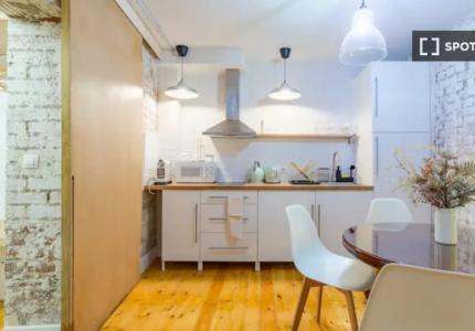 Estudio en alquiler en Embajadores, Madrid