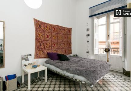 Alquiler de habitaciones en apartamento de 6 dormitorios en Centro