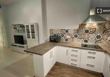 Apartamento de 2 dormitorios en alquiler en Triana, Sevilla