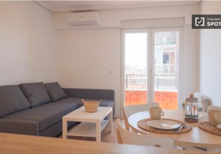 apartamento de 1 dormitorio en alquiler en Cuatro Caminos, Madrid
