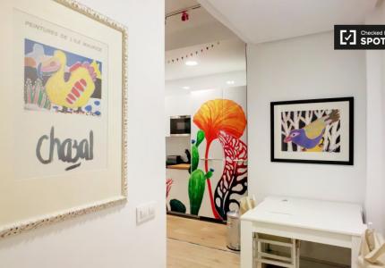 Apartamento de 3 dormitorios y 2 baños con wifi en Atocha