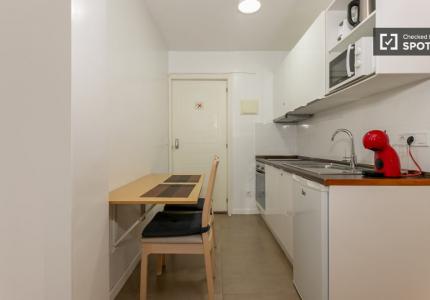 Estudio en alquiler en Mont-Olivet, Valencia