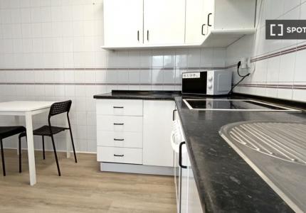 Piso en alquiler de 3 habitaciones en Cádiz