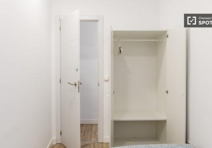 Habitación en piso compartido, Puerta Bonita, Madrid.