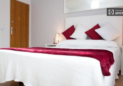 Habitación en piso compartido de 4 habitaciones, Alcalá de Henares