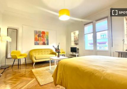 Habitación en piso compartido en Bilbo