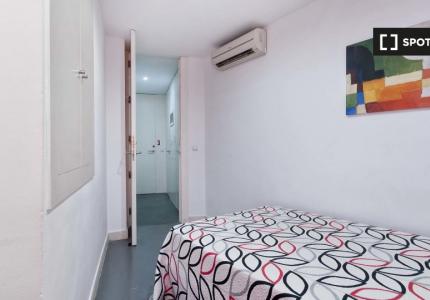 Habitación en piso compartido en Alicante