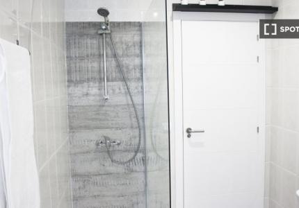 Piso en alquiler de 4 habitaciones en Alicante