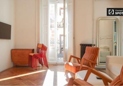 Apartamento de 2 dormitorios en alquiler en Madrid Centro