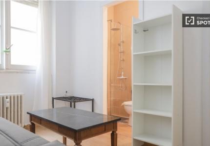Estudio en alquiler en Ríos Rosas, Madrid