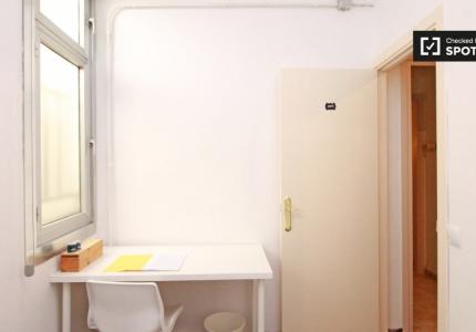 Habitación en apartamento de 8 dormitorios en Barri Gòtic, Barcelona