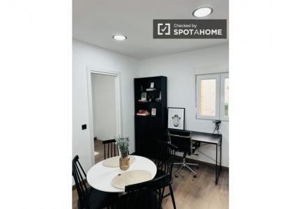 Piso de 1 dormitorio en alquiler en Palos de Moguer, Madrid