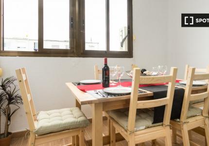 Estupendo apartamento de 3 dormitorios en alquiler en L'Eixample, Valencia