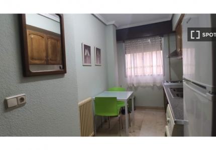 Apartamento de 1 dormitorio en alquiler en Salamanca