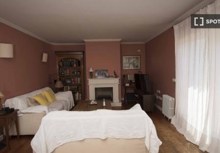 Piso de 2 dormitorios en alquiler en Murcia