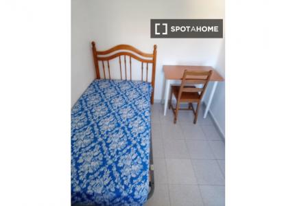Habitación en alquiler en Simancas, Madrid