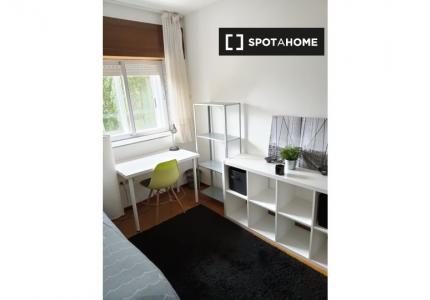 Se alquila habitación en piso compartido en Santiago De Compostela