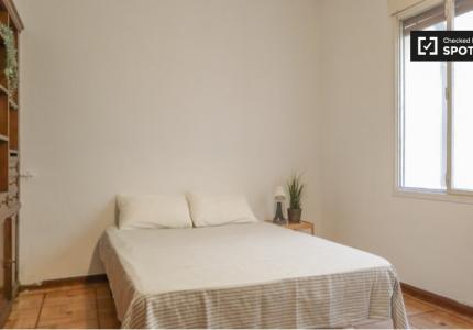 Habitación compartida de 6 habitaciones en Palacio, Madrid
