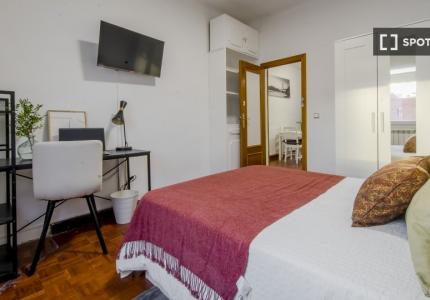 Se alquila habitación en piso compartido en Madrid