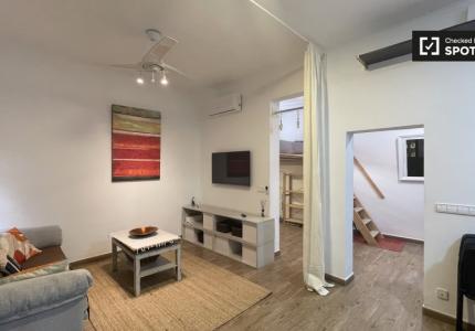 Estudio en alquiler en Almagro, Madrid