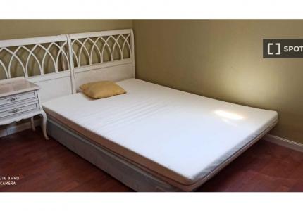 Adorable habitación en alquiler en Chueca, Madrid.