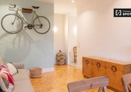 Apartamento de 3 dormitorios en alquiler en Puerta del Ángel