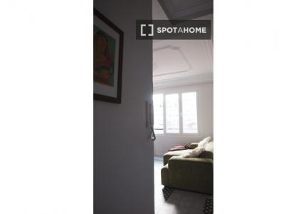 Piso de 3 habitaciones en alquiler en Valencia