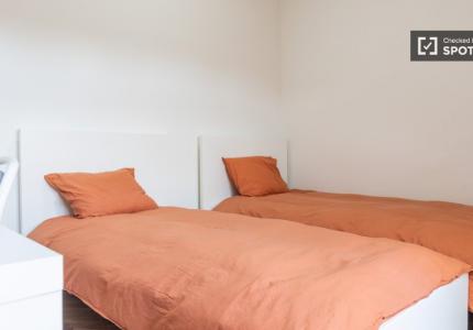 Se alquila habitación en piso de 14 habitaciones en Alcorcón, Madrid