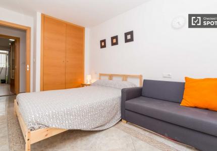 Alquilo habitación en piso compartido en extramurs, valencia